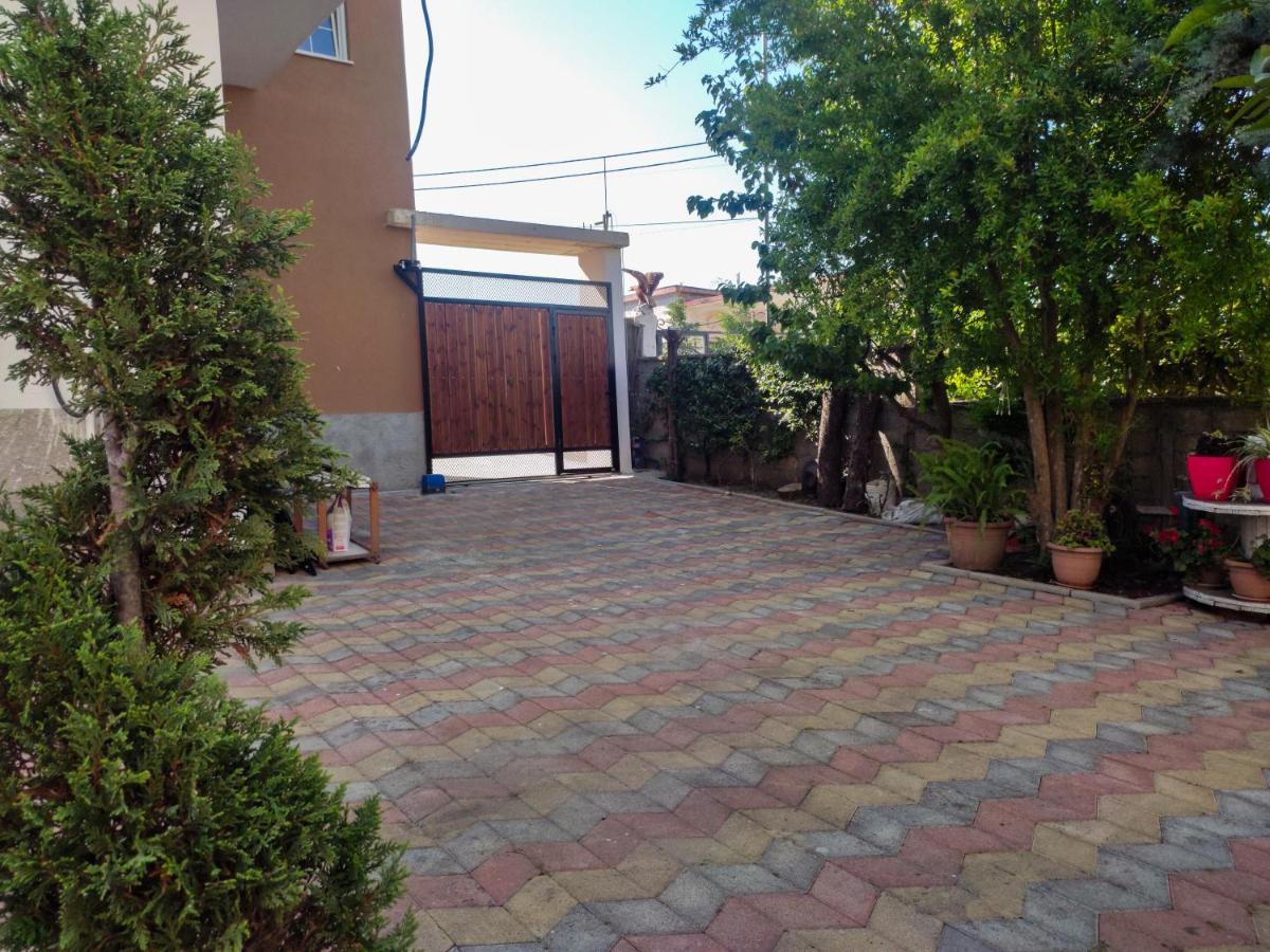 Vila Cikaj Durres Bagian luar foto